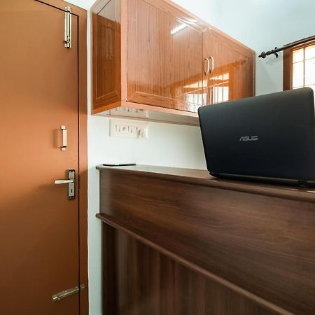 Oyo 71549 Shri Sai Apartments Mettuppālaiyam Εξωτερικό φωτογραφία